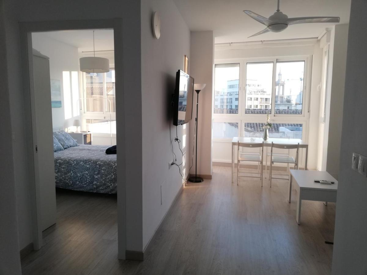 Apartamento Con Encanto 'Larios Street Ii' Apartment Malaga Luaran gambar